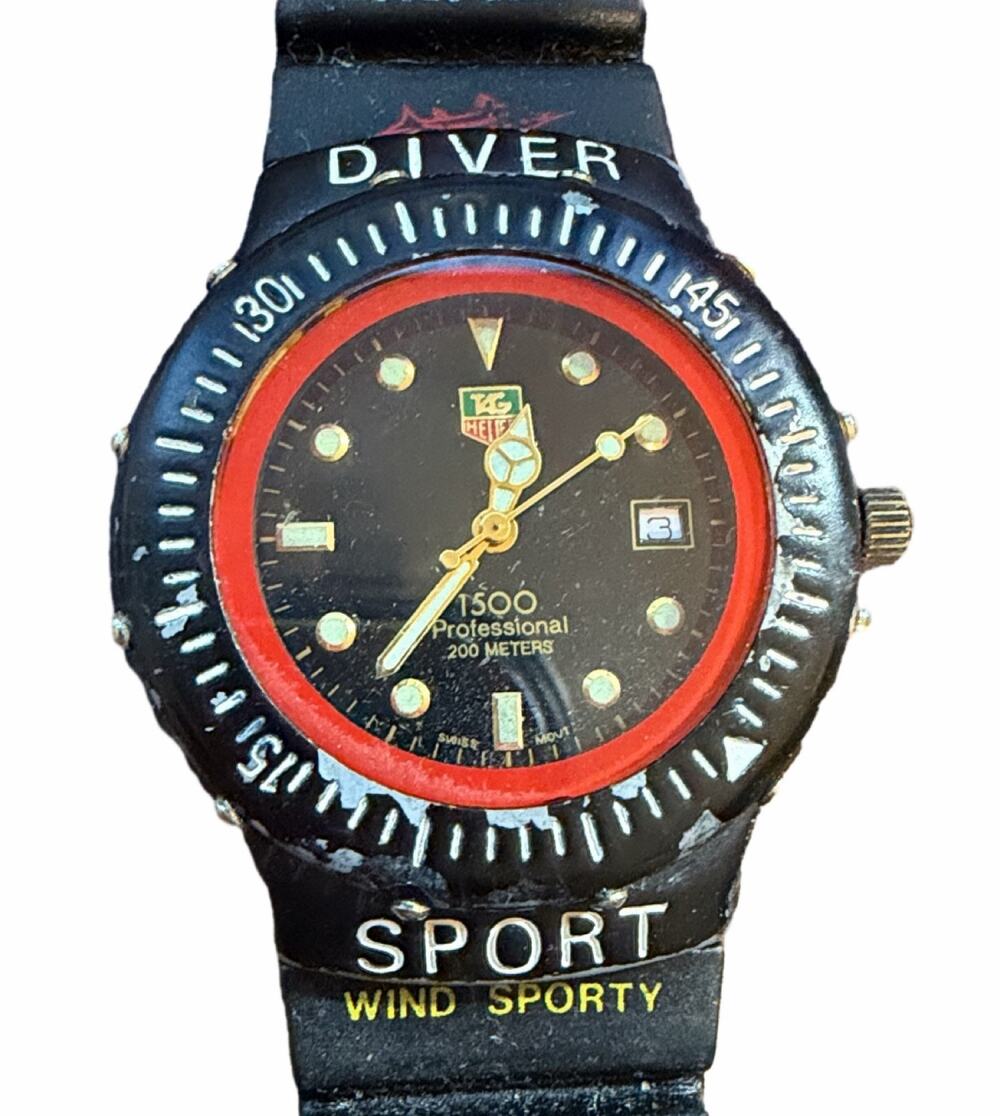 TAG Heuer 1500 Professional Diver 200m Quartz Men's Watch